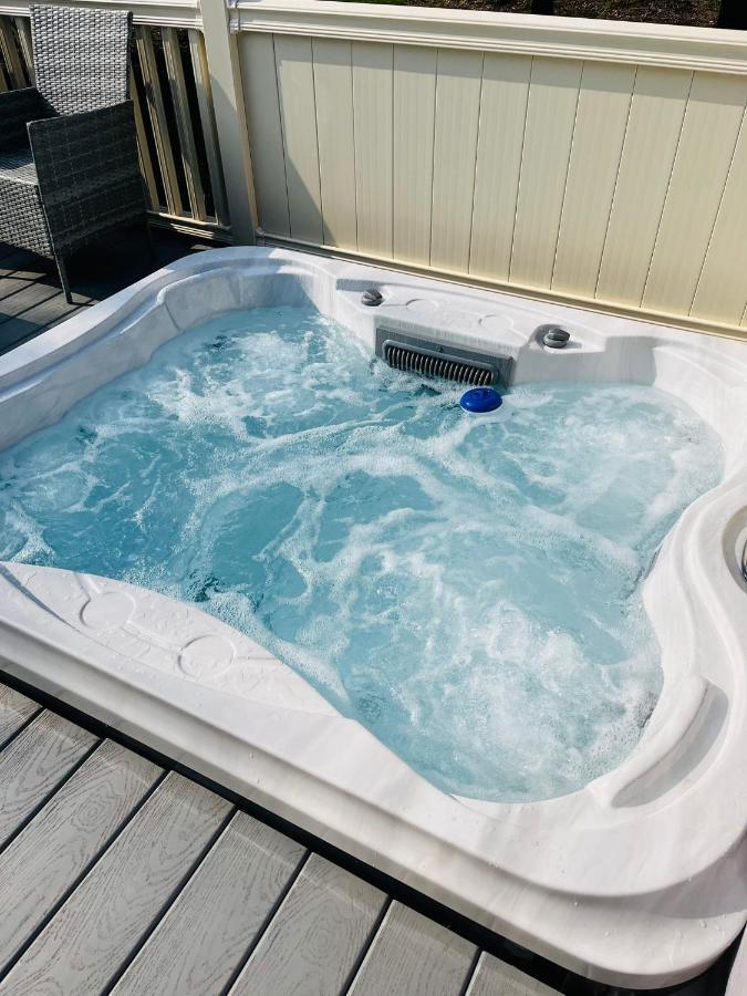 יורק Stone Beck Lodge With Hot Tub מראה חיצוני תמונה